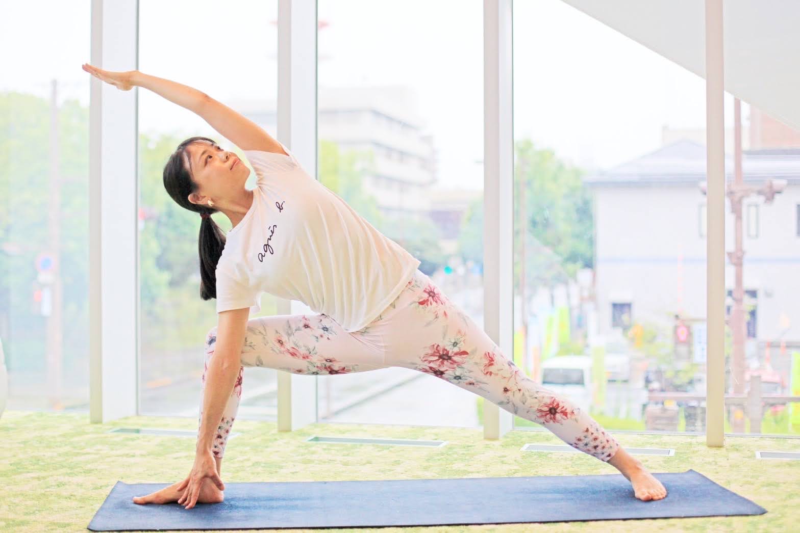 背中美人になるための ボディメイクヨガ