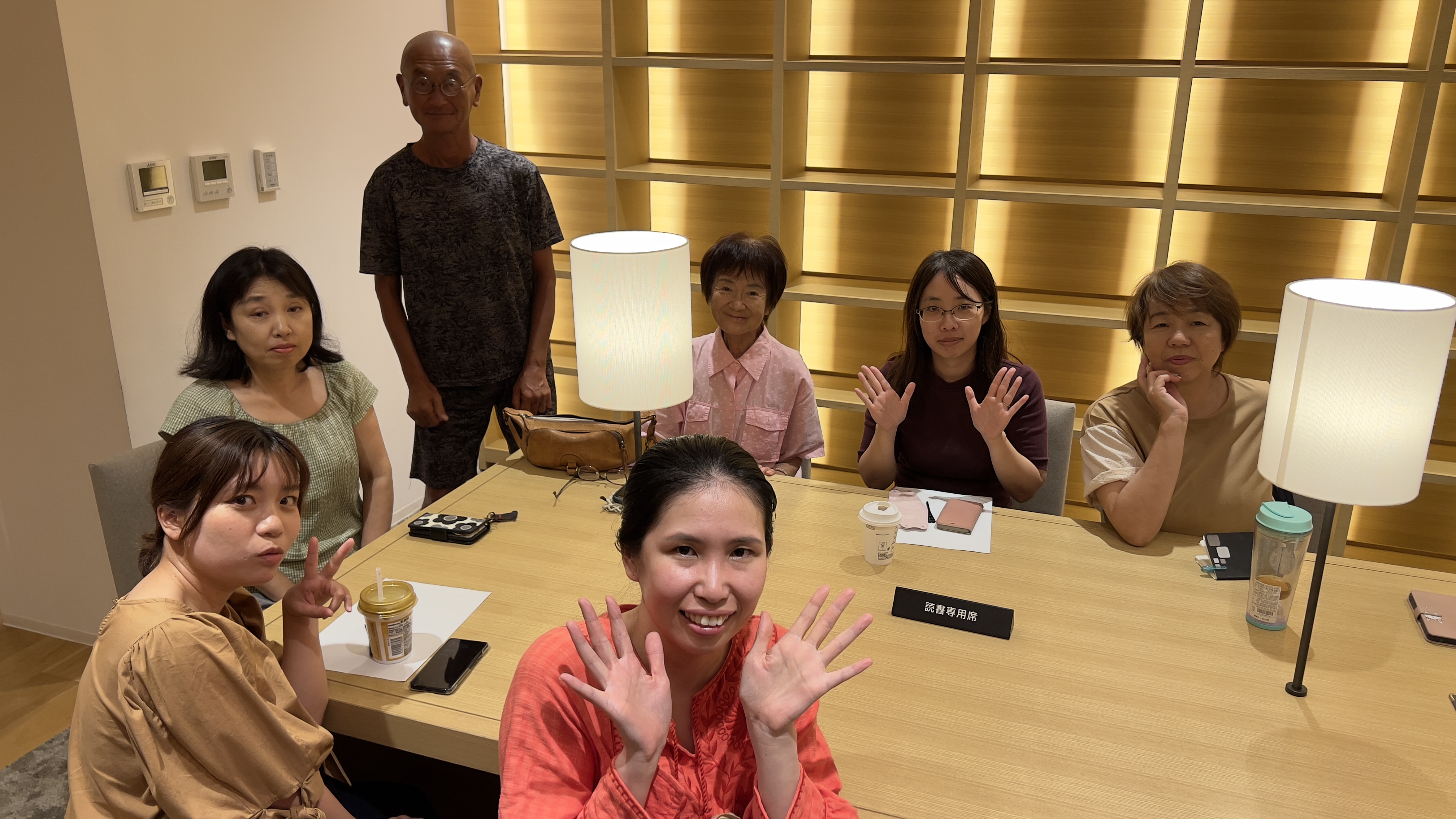 初めてさん歓迎！おとなのナイトカフェトーク